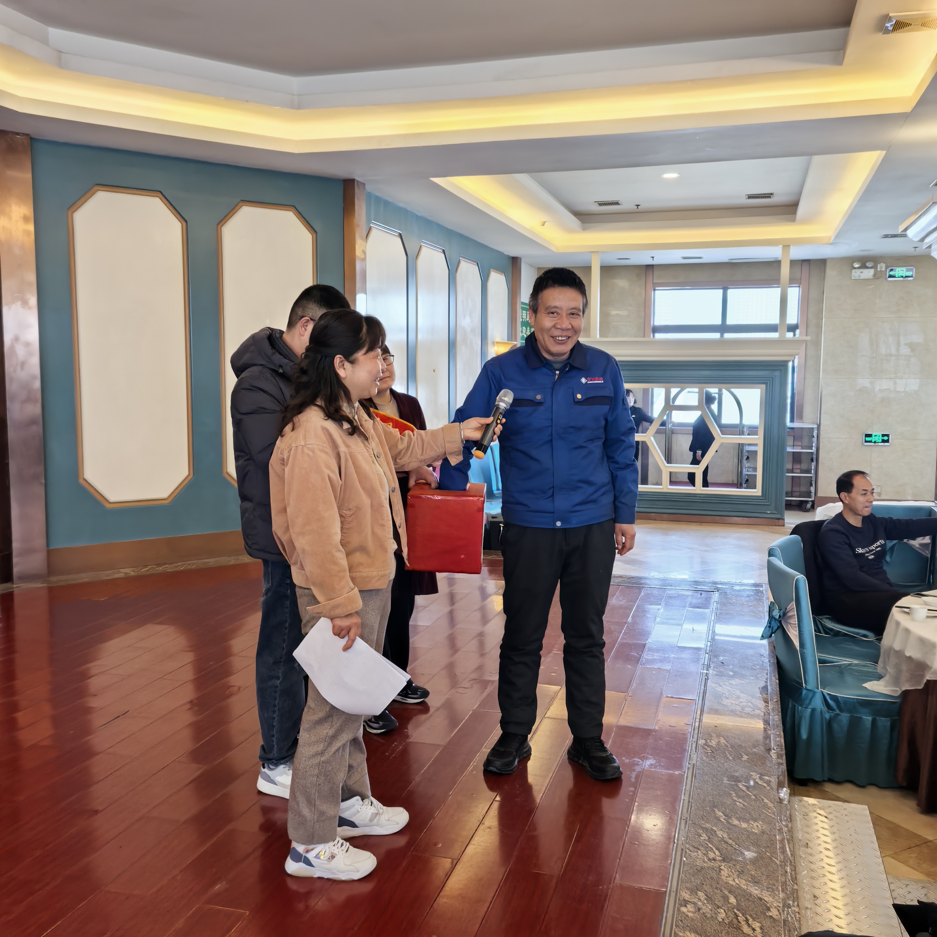 華光科技“2024年年終總結表彰大會“盛大舉行